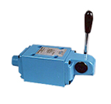 Lever Operated Directional Control Valve